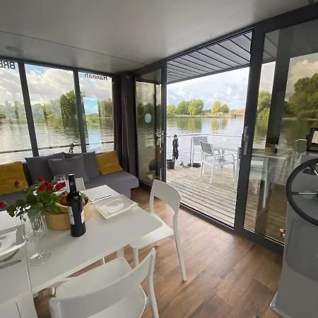 Cosy Hannah - Festlieger